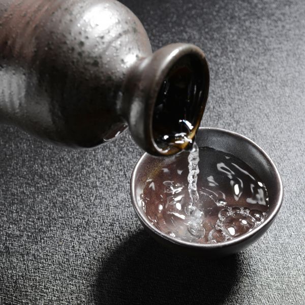 甲府市で日本酒をはじめとしたお酒の豊富なフランス料理のお店です